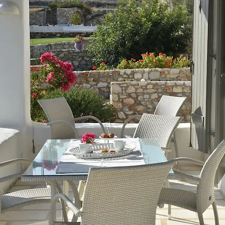 Naoussa Hills Boutique Resort- Adults Only 4*