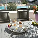 Hills Boutique Resort- Adults Only Aparthotel