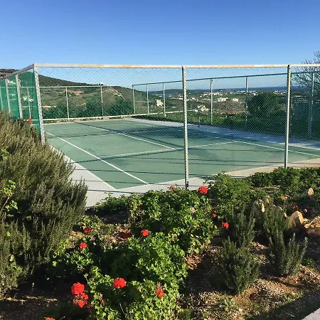 Hills Boutique Resort- Adults Only アパートホテル ナウサ