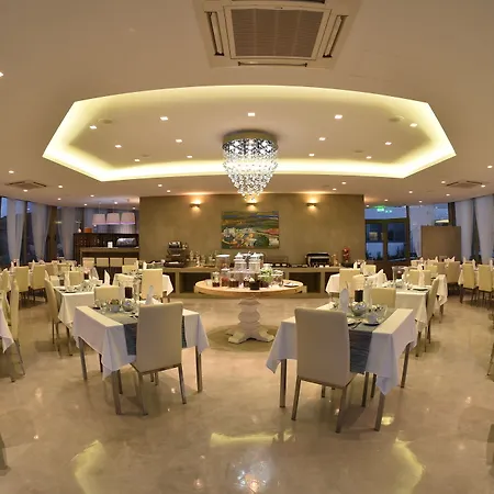 Hills Boutique Resort- Adults Only 3* Naousa