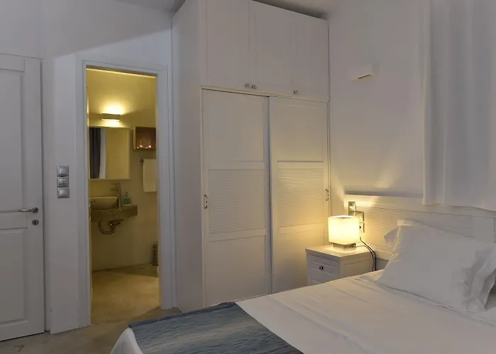 Hills Boutique Resort- Adults Only 3* Naousa